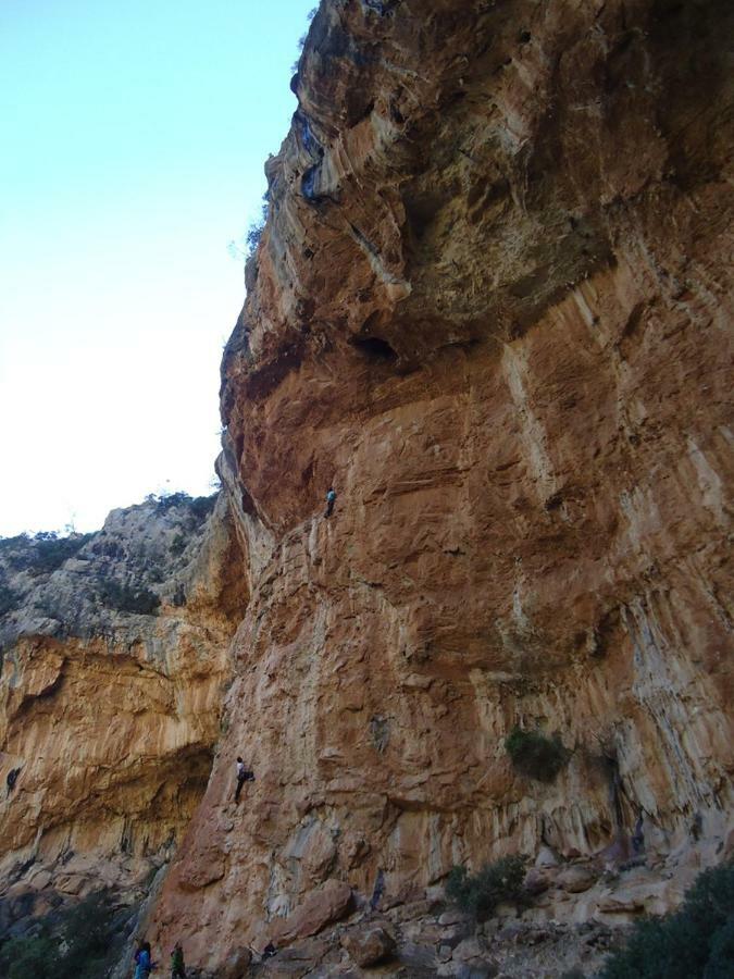 Climb2red Leonídion